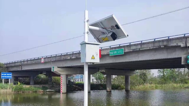 立杆式自动监测站
