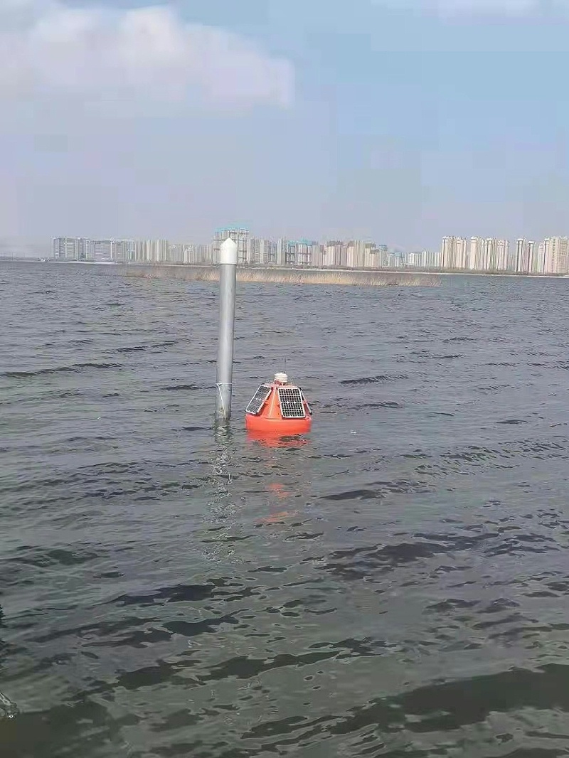  水质监测浮标